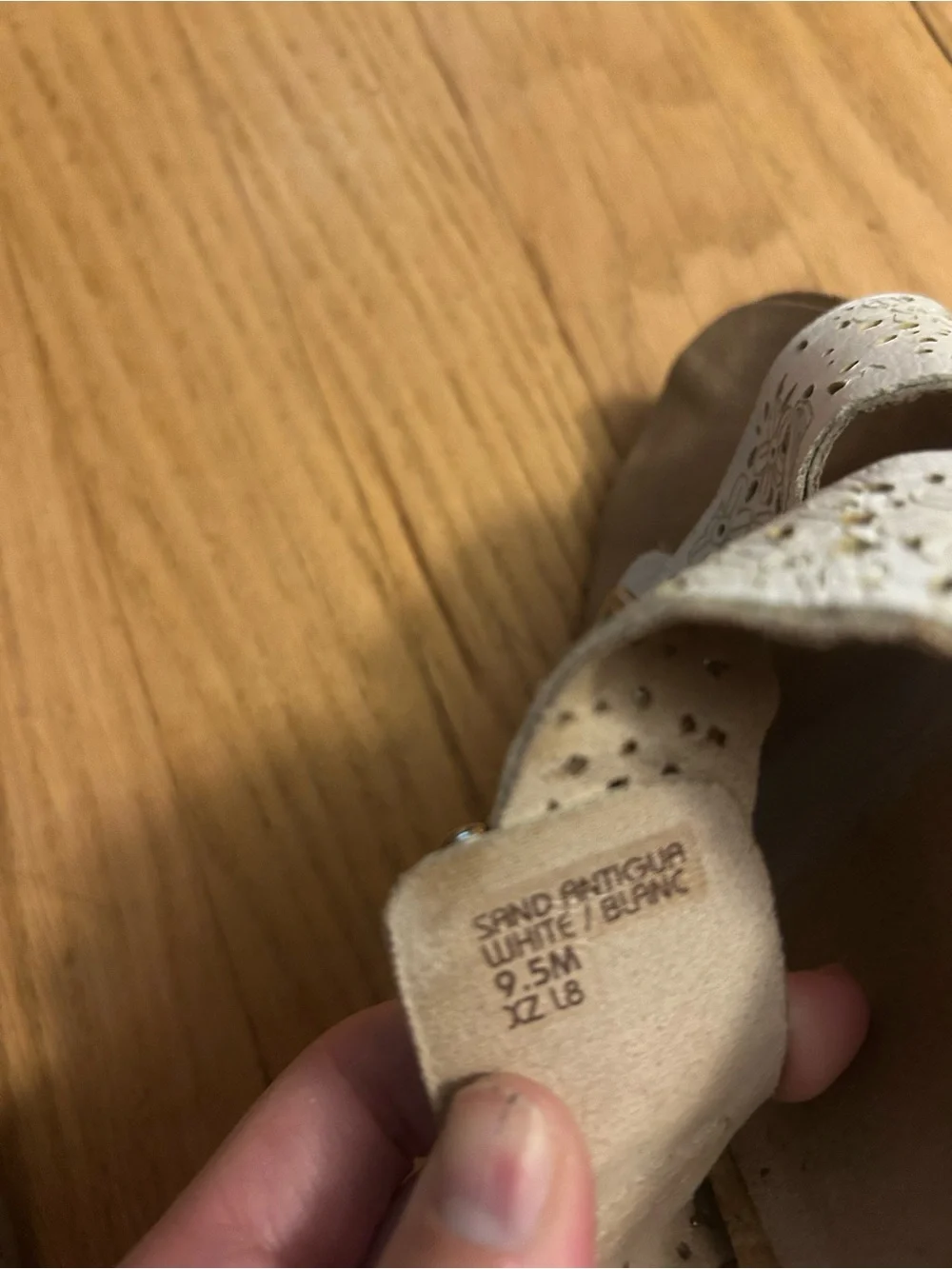 Earth women’s sandals